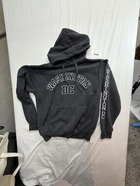 DC Washington DC Hoodie Size L Gray